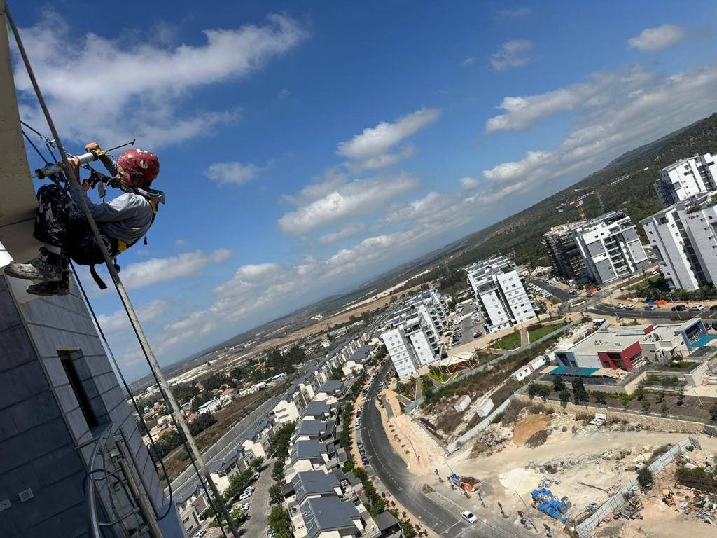 איטום תפרים